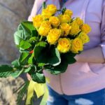 Розы (70 см) желтые Эквадор — изображение 2