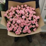 Букет кустовых роз розовые 70 см — изображение 4